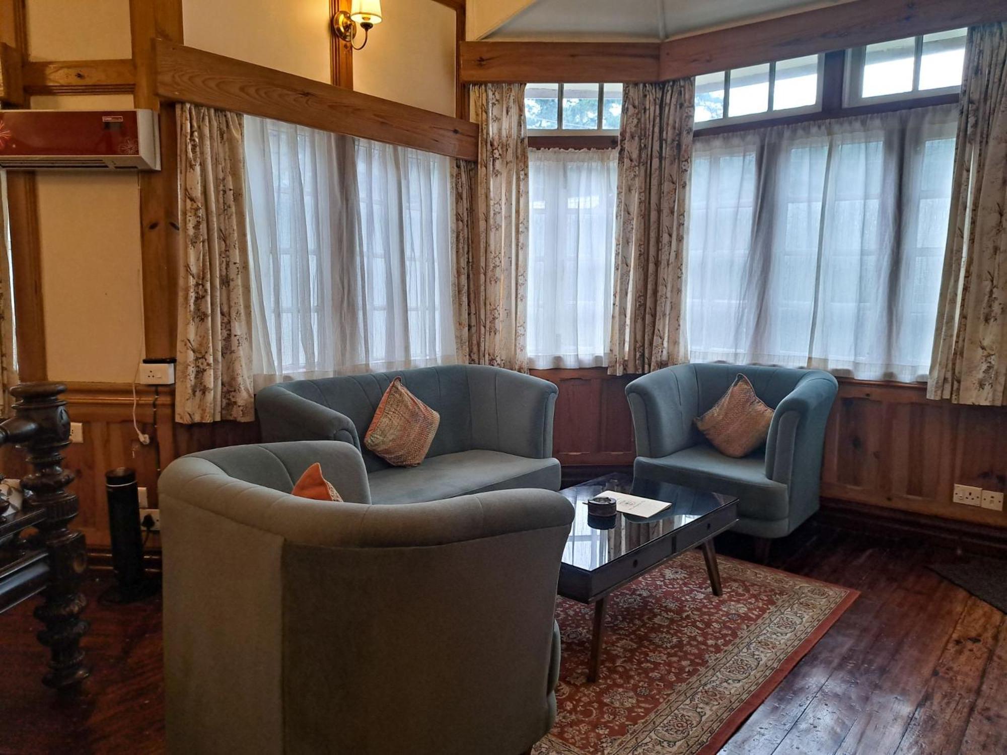 The Heritage Club - Tripura Castle Hotel And Spa Shillong Exterior foto